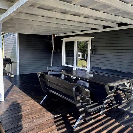 Wilcza Chatka Na Kaszubach,Niedaleko Stoku Koszalkowo,Kominek,Balia Feriehus