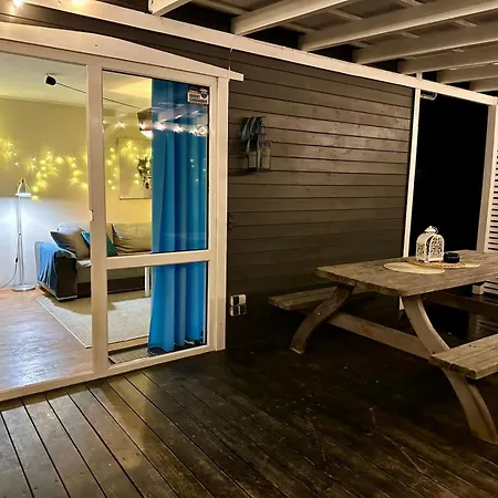 Wilcza Chatka Na Kaszubach,Niedaleko Stoku Koszalkowo,Kominek,Balia Feriehus *