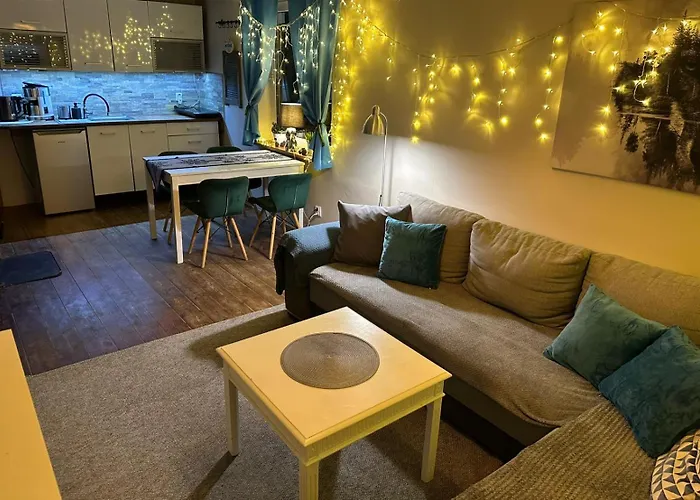 Wilcza Chatka Na Kaszubach,Niedaleko Stoku Koszalkowo,Kominek,Balia